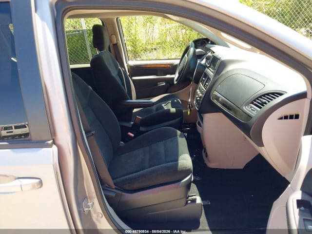 2017 DODGE GRAND CARAVAN SE 5