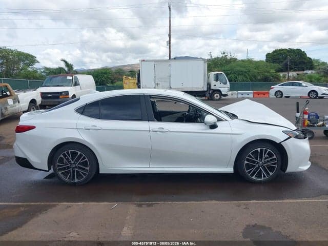 2025 TOYOTA CAMRY XLE 13