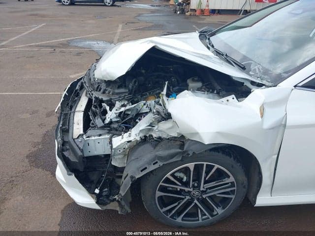 2025 TOYOTA CAMRY XLE 17