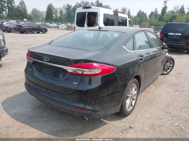 2017 FORD FUSION SE 4