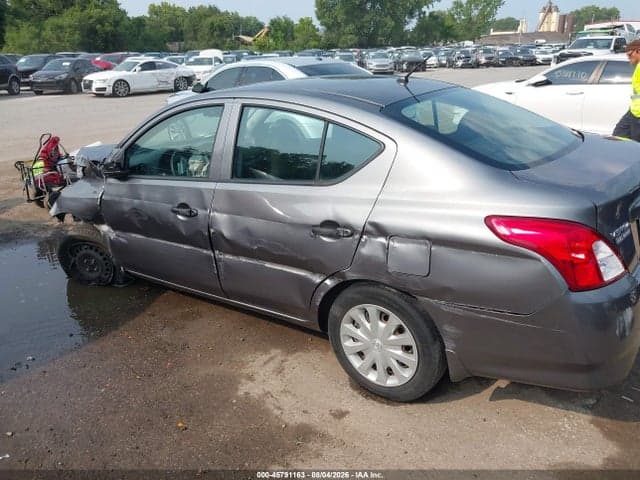2017 NISSAN VERSA 1.6 S 16