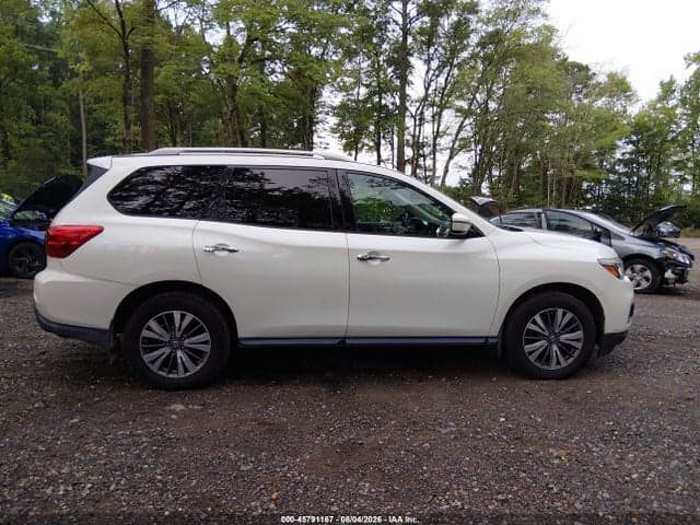 2017 NISSAN PATHFINDER SV 13