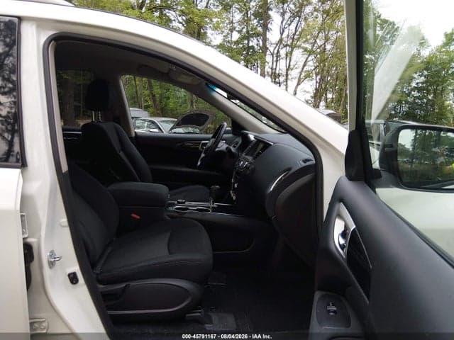 2017 NISSAN PATHFINDER SV 5
