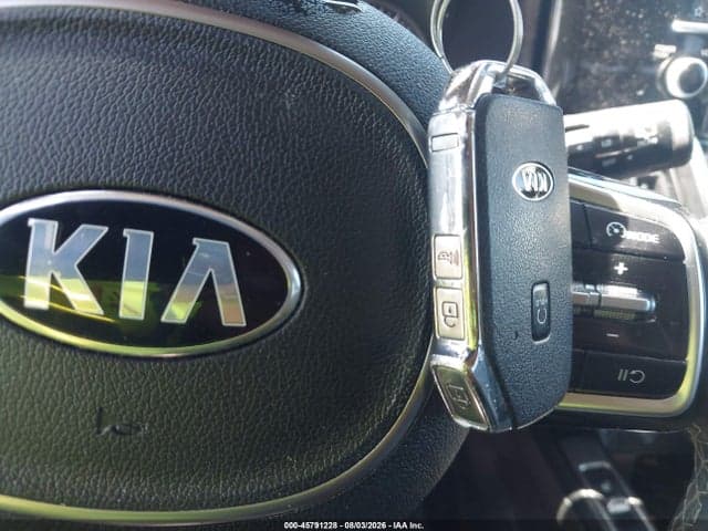 2021 KIA SORENTO S 11