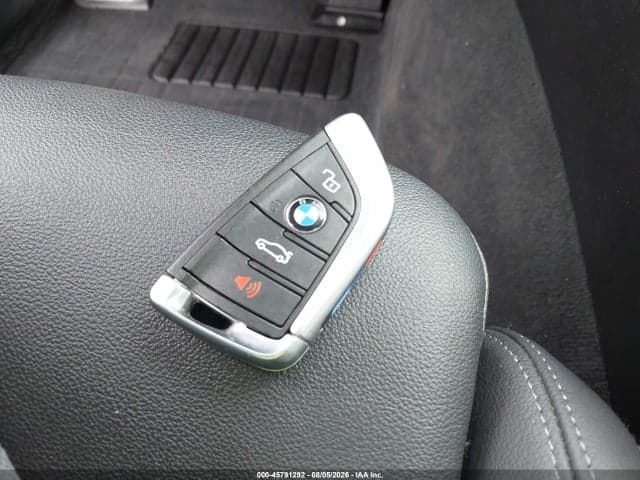 2019 BMW 330I 11
