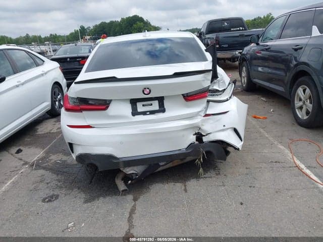 2019 BMW 330I 16