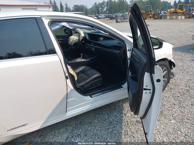 2018 LEXUS ES 300H 5