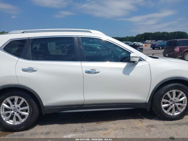 2017 NISSAN ROGUE SV 13
