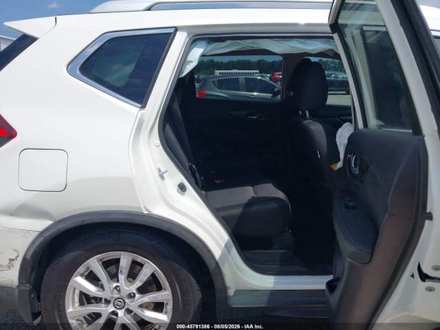 2017 NISSAN ROGUE SV 8