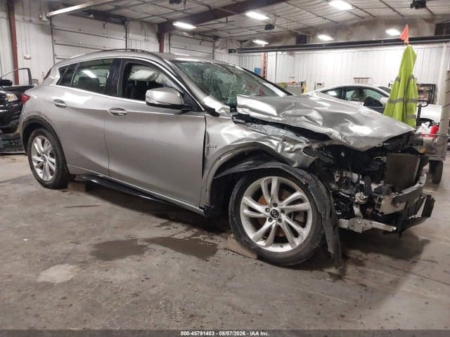 2018 INFINITI QX30 PURE - 1