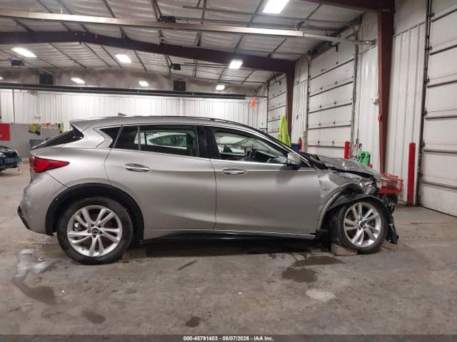 2018 INFINITI QX30 PURE 13