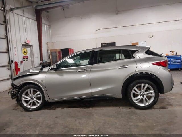 2018 INFINITI QX30 PURE 14