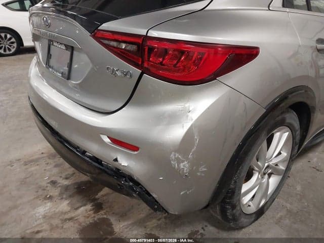 2018 INFINITI QX30 PURE 18