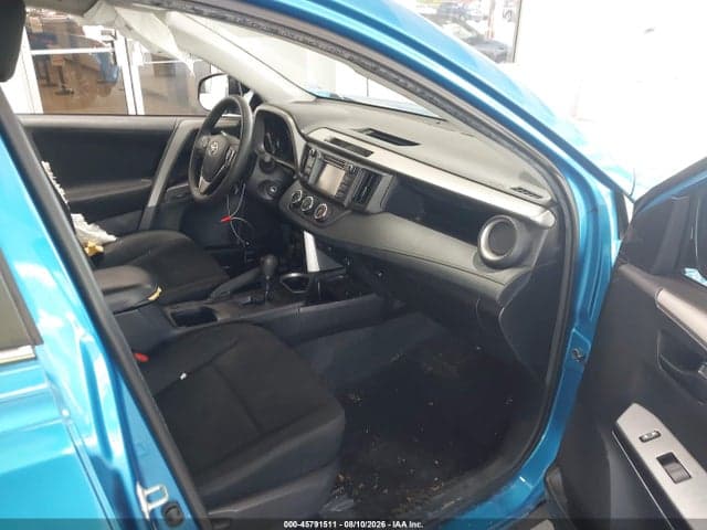 2018 TOYOTA RAV4 LE 5