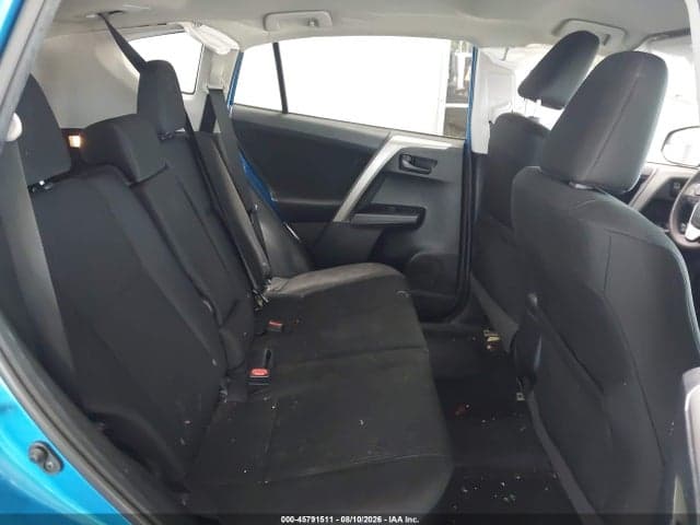 2018 TOYOTA RAV4 LE 8