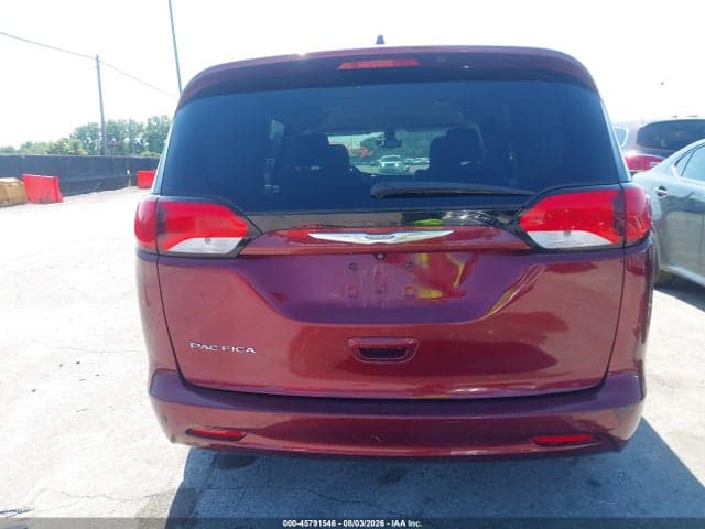 2017 CHRYSLER PACIFICA LX 16