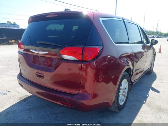 2017 CHRYSLER PACIFICA LX 4