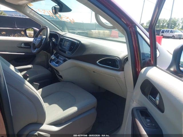2017 CHRYSLER PACIFICA LX 5