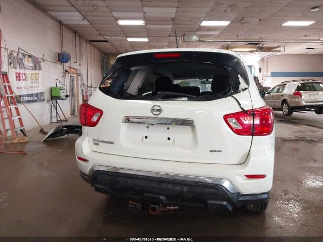 2017 NISSAN PATHFINDER S 18