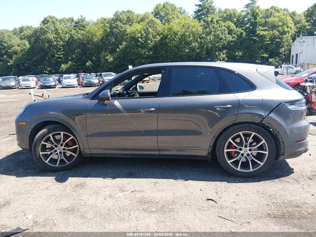 2025 PORSCHE CAYENNE E-HYBRID S 15