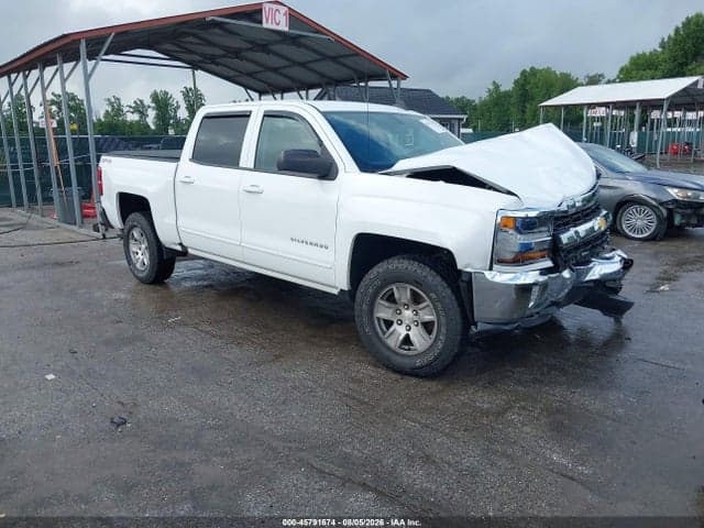 2017 CHEVROLET SILVERADO 1500 LT - 1