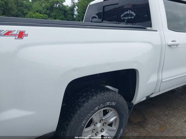 2017 CHEVROLET SILVERADO 1500 LT 19