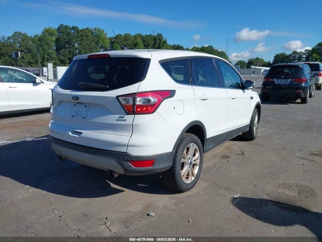 2017 FORD ESCAPE SE 4
