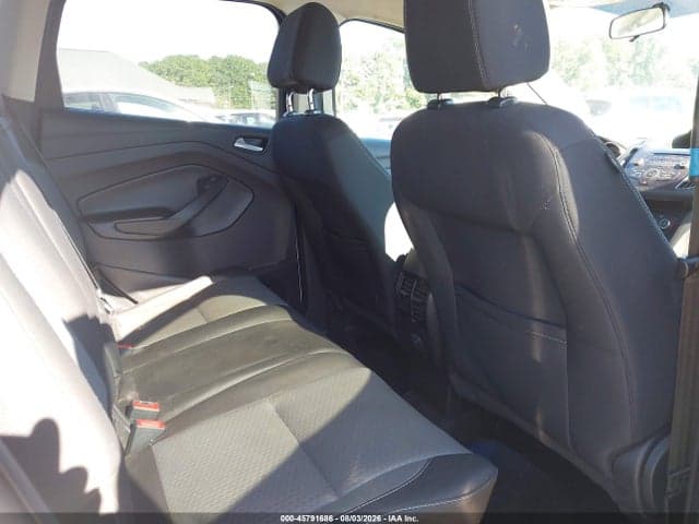 2017 FORD ESCAPE SE 8