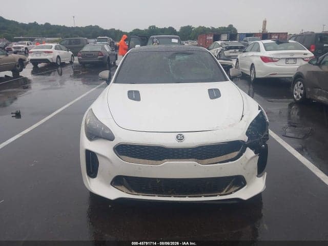 2018 KIA STINGER GT2 12