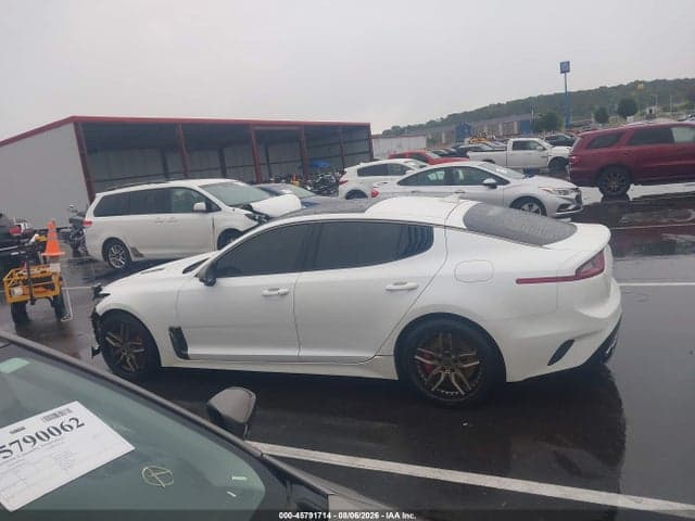 2018 KIA STINGER GT2 14