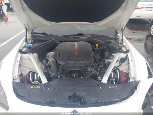 2018 KIA STINGER GT2 10