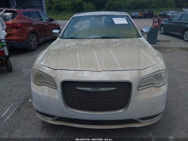 2017 CHRYSLER 300C 12