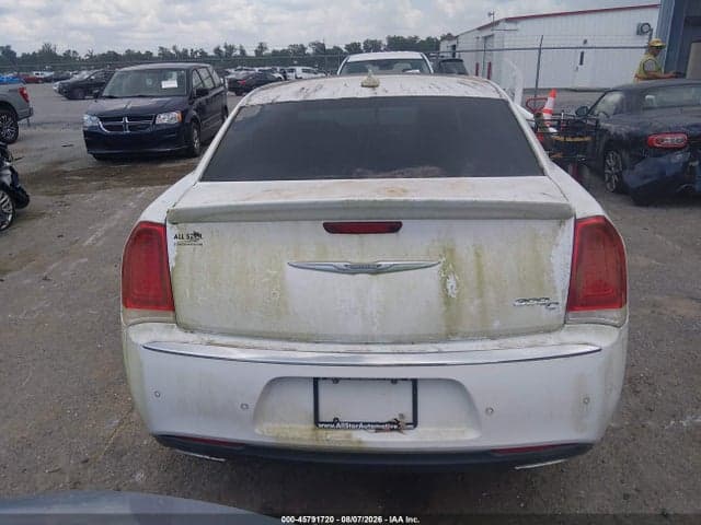2017 CHRYSLER 300C 16