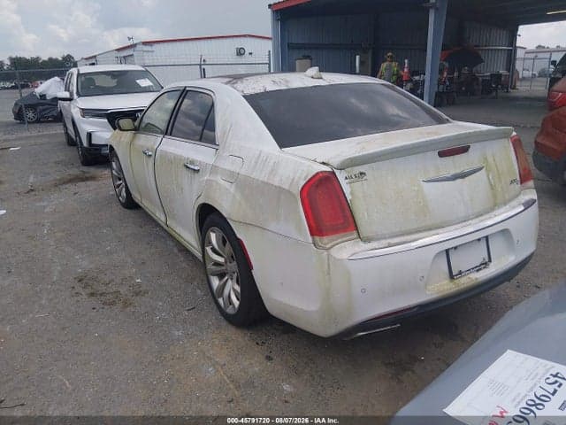 2017 CHRYSLER 300C 3