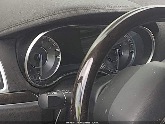 2017 CHRYSLER 300C 7