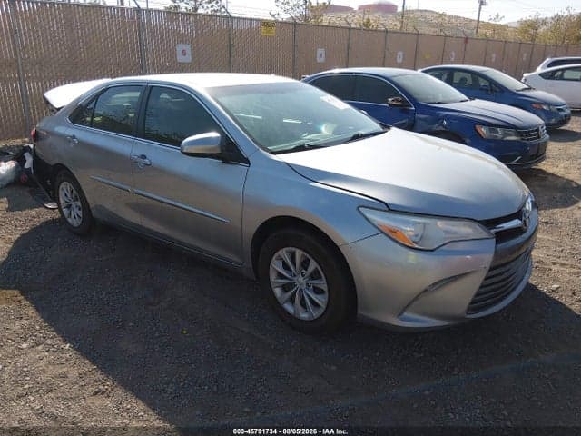 2017 TOYOTA CAMRY LE - 1