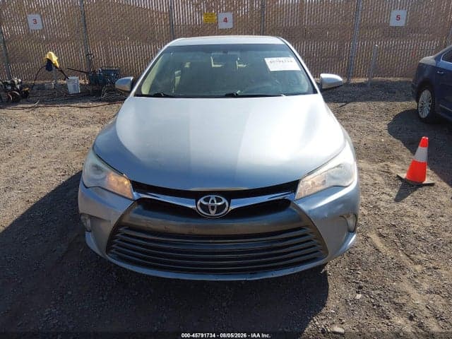 2017 TOYOTA CAMRY LE 11