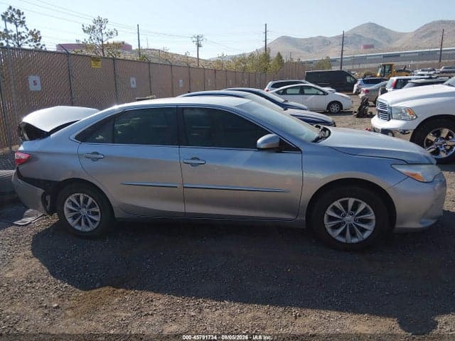 2017 TOYOTA CAMRY LE 12