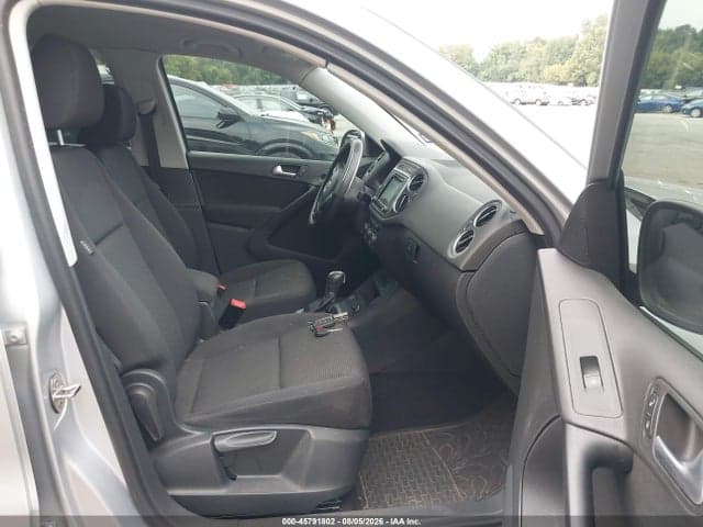 2017 VOLKSWAGEN TIGUAN 2.0T/2.0T S 5