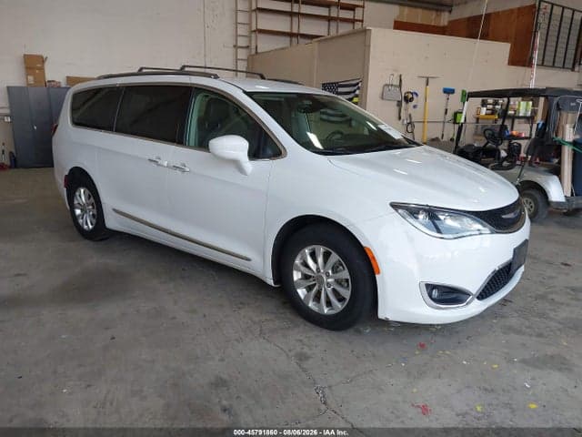 2019 CHRYSLER PACIFICA TOURING L - 1