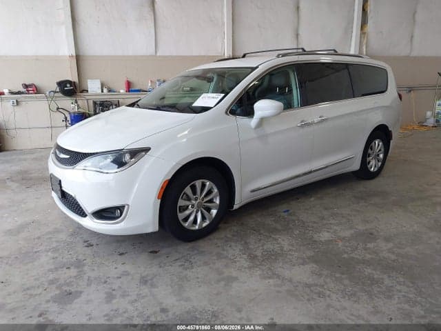 2019 CHRYSLER PACIFICA TOURING L 2