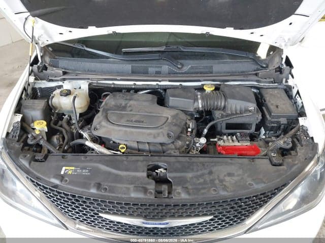 2019 CHRYSLER PACIFICA TOURING L 10