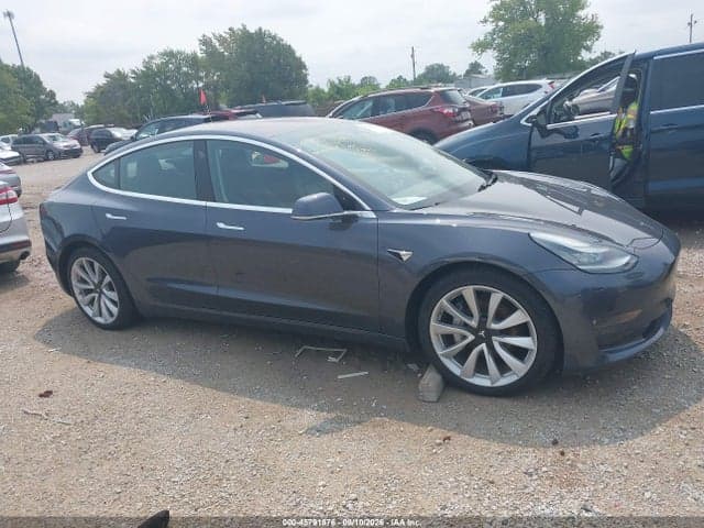 2018 TESLA MODEL 3 LONG RANGE/PERFORMANCE 12