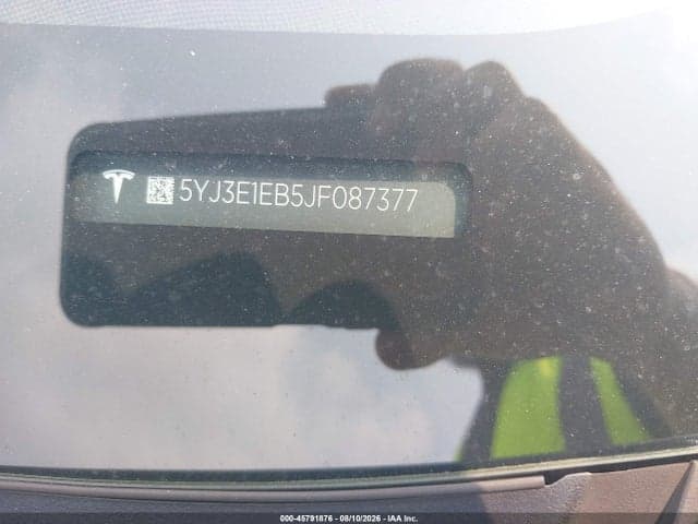 2018 TESLA MODEL 3 LONG RANGE/PERFORMANCE 9
