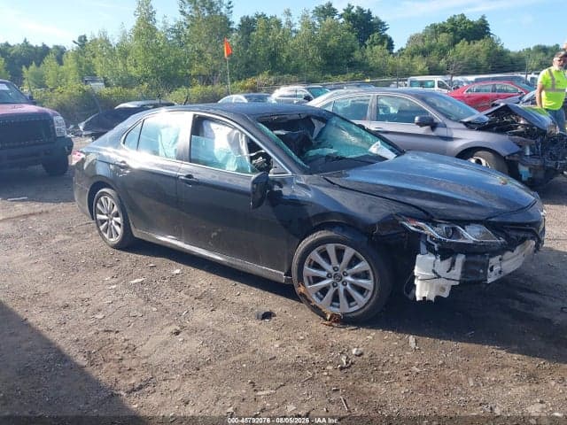 2020 TOYOTA CAMRY LE - 1