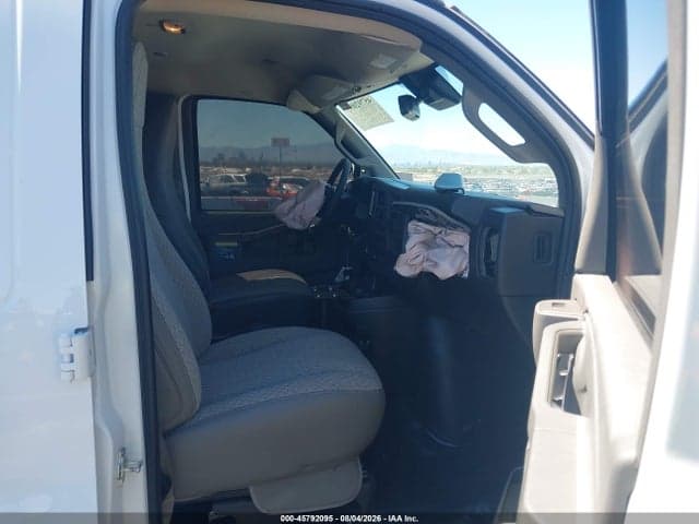 2025 GMC SAVANA CARGO RWD 2500 REGULAR WHEELBASE WORK VAN 5