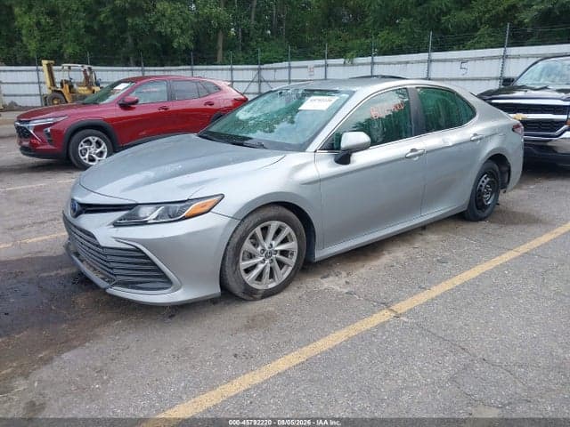 2024 TOYOTA CAMRY LE 2