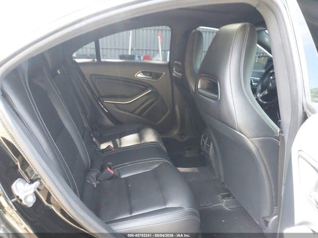 2019 MERCEDES-BENZ CLA 250 4MATIC 8