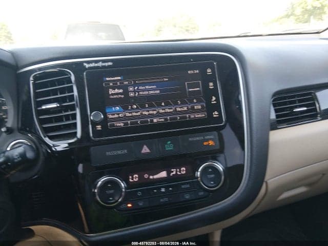 2017 MITSUBISHI OUTLANDER SEL 17