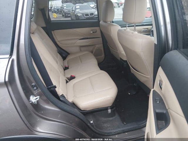 2017 MITSUBISHI OUTLANDER SEL 8